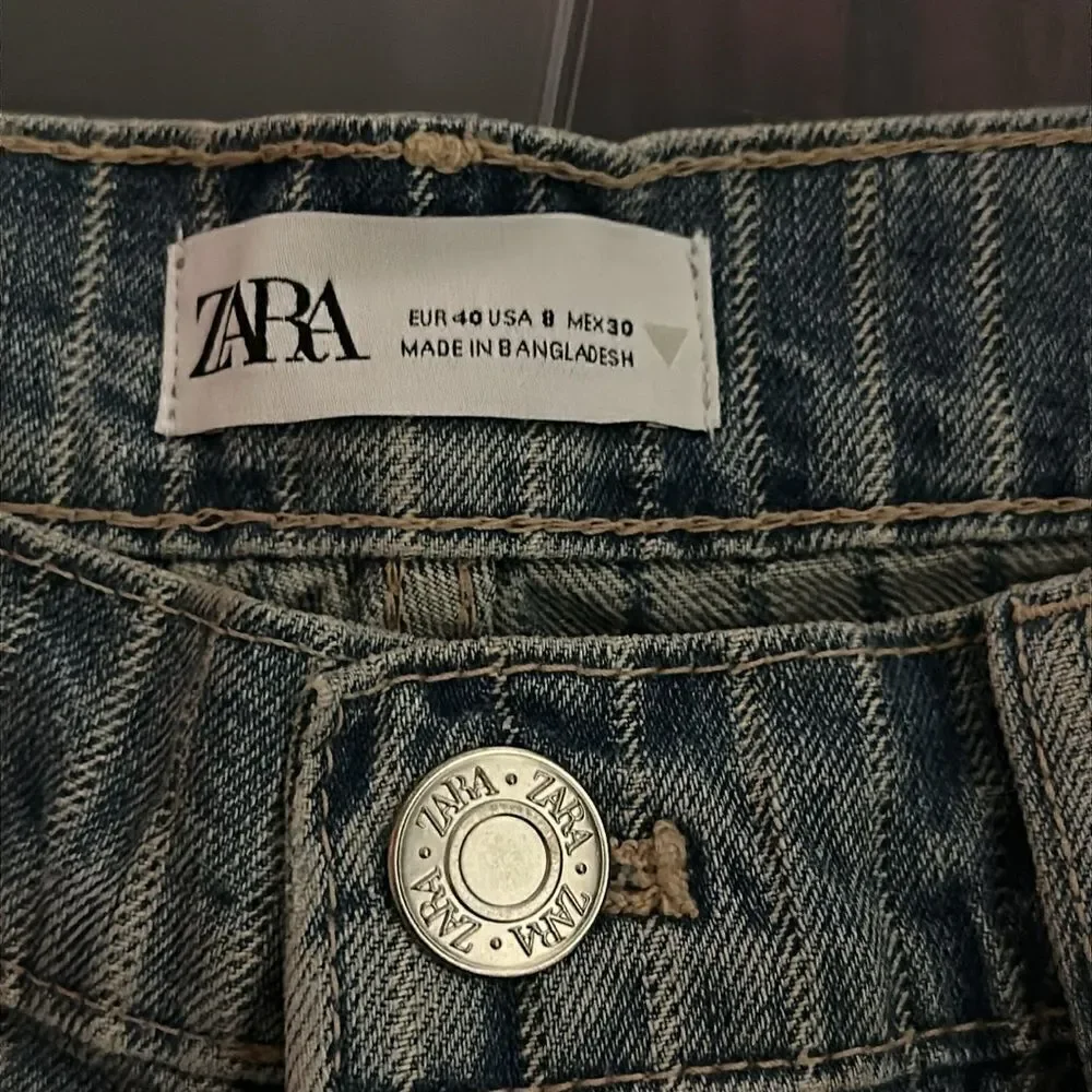ZARA TRF Blue Mid-Rise Denim Shorts NWT Size 8 / 29